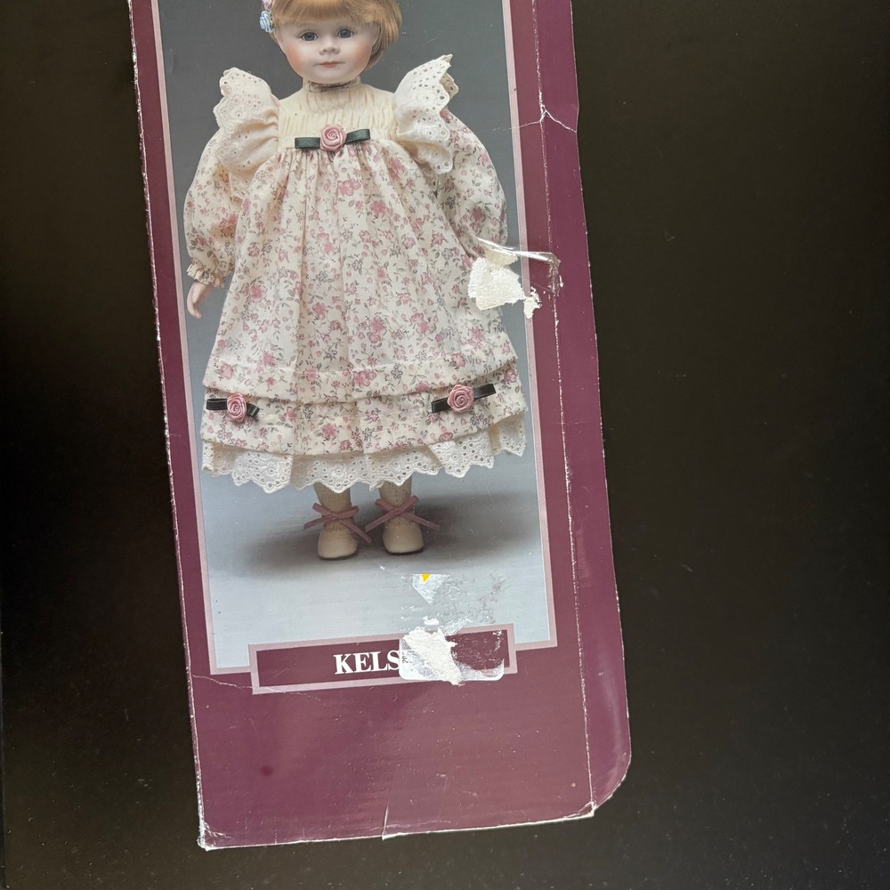 1990s porcelain doll flower linen dress blue eyes 15 inch tall girl blonde - Picture 13 of 14